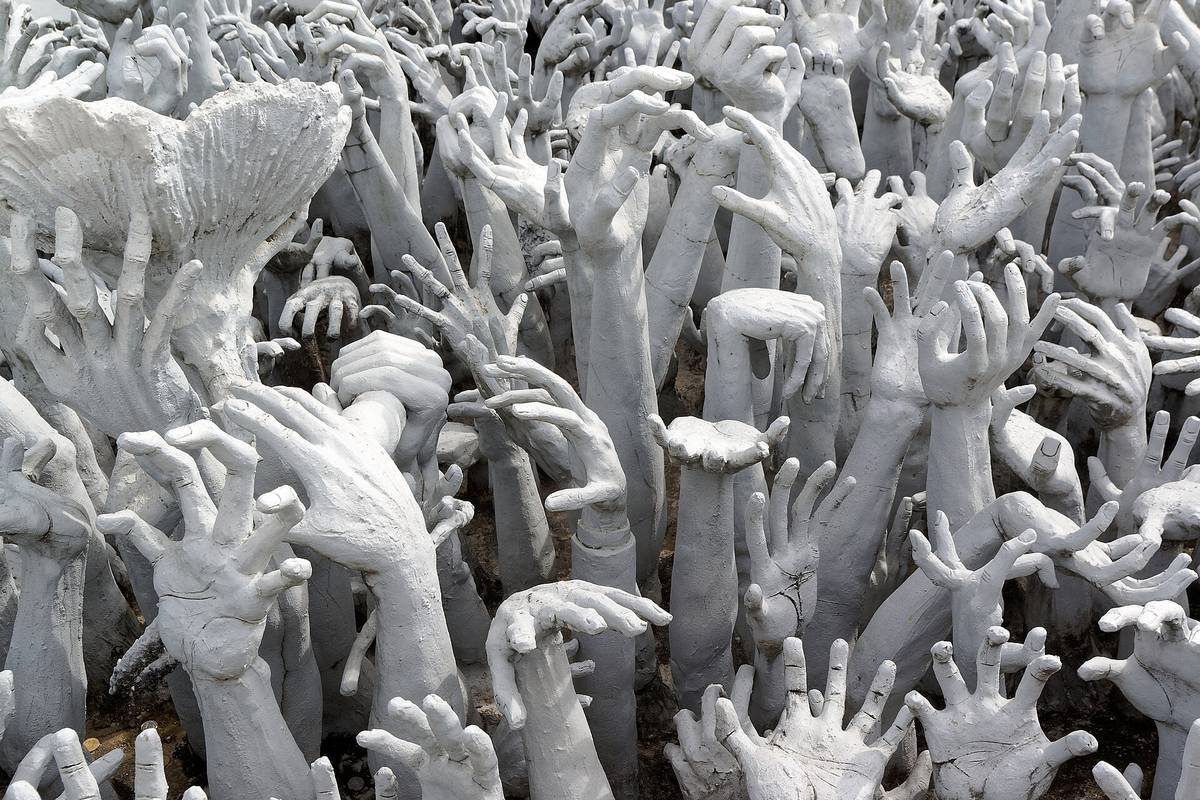 "Chiang Rai: White Temple and Beyond"