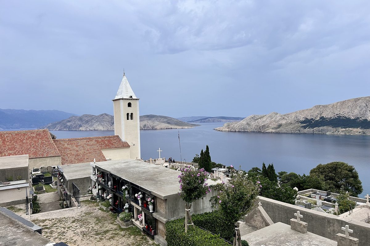 Croatia Island Hopping: A Guide to Small Ferries