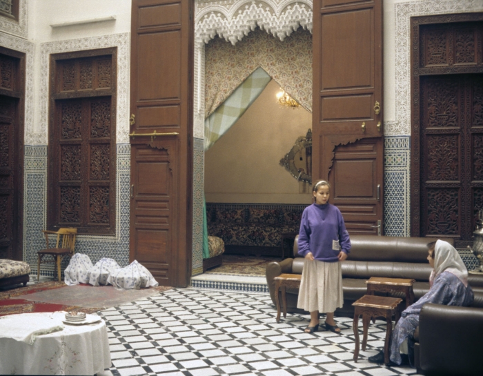 COLLECTIE TROPENMUSEUM Vrouwen in een riad TMnr 20018579