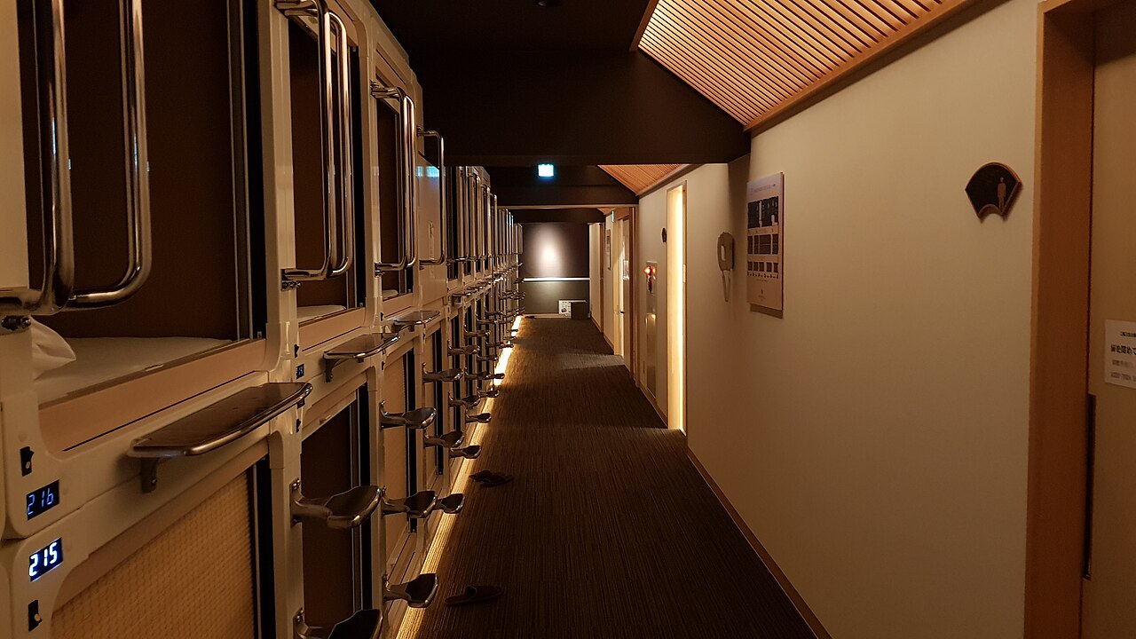 Capsule hotel