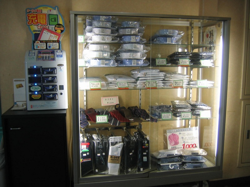 Capsule hotel vending machine clothes