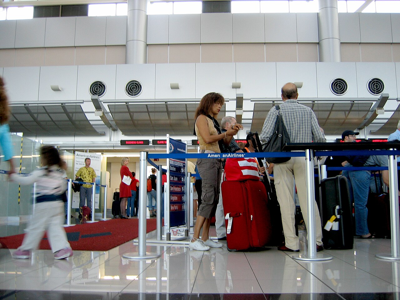 American Airlines.Airport Check-in.SJO.2005