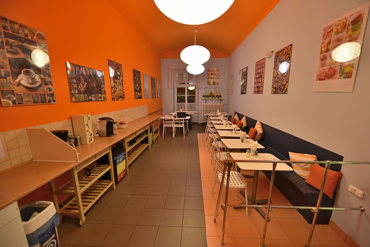 Kitchen The Secret Garden Kraków hostel 2016