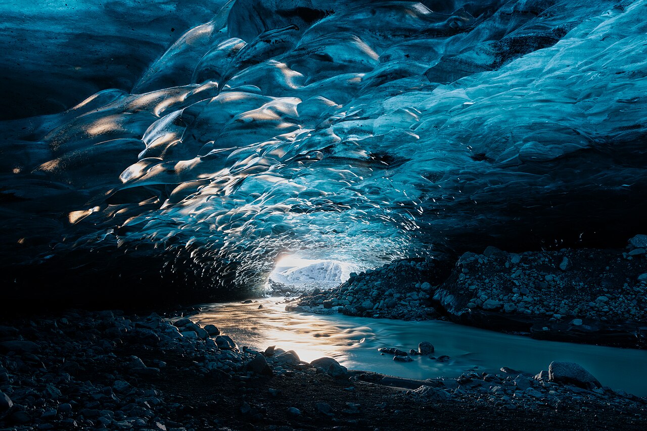 Blue Ice Cave - Flickr - Eric Kilby