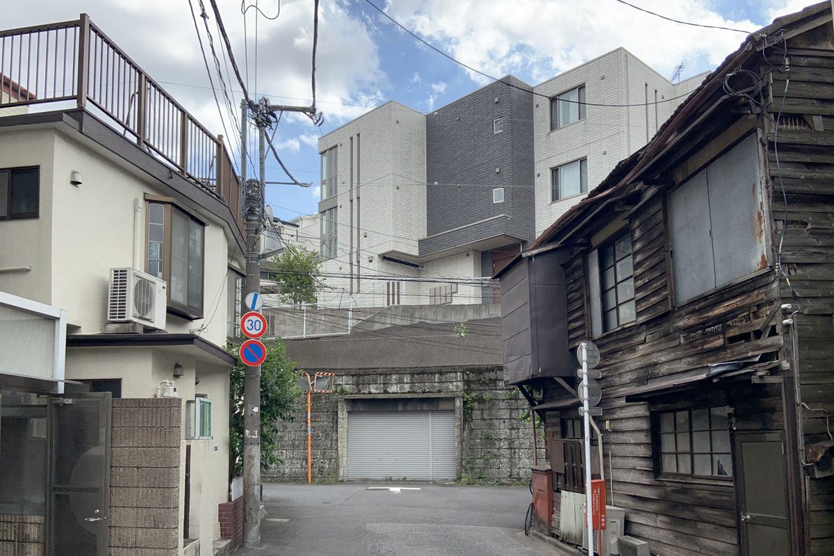 Tokyo Wards Ranked by Cheap Stay and Transit